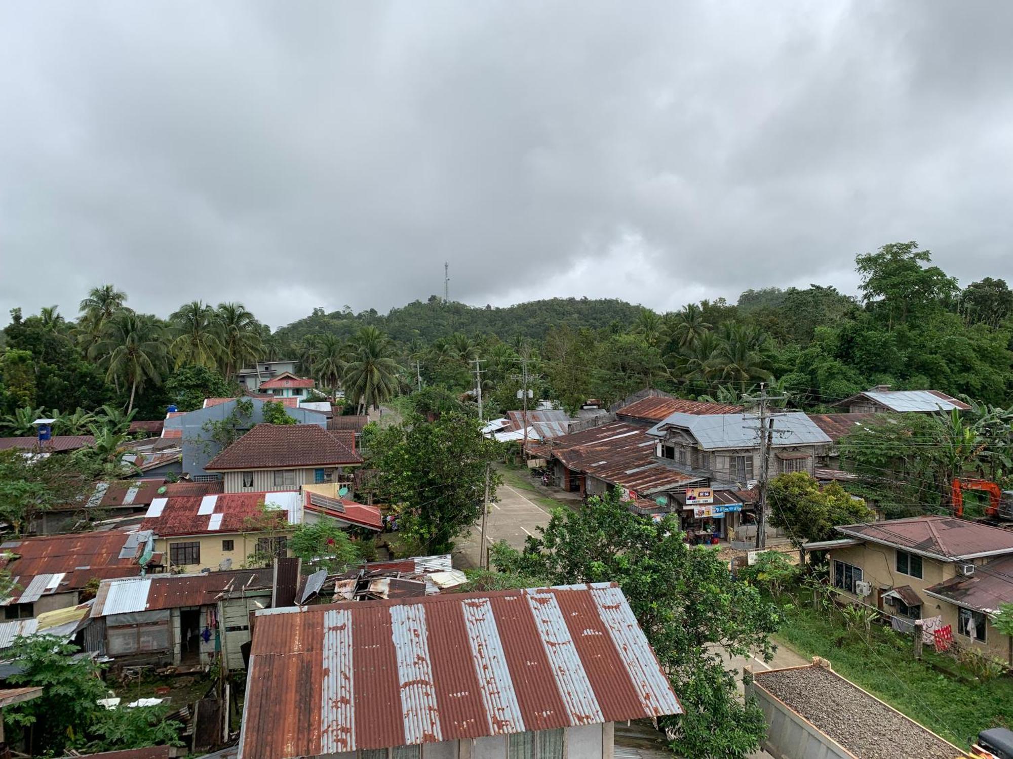 Zl Travelers Inn Batuan Exterior photo